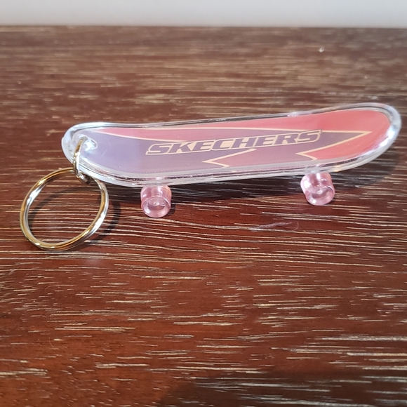Vintage! Skechers Mini Finger Pink/lavender Skateboard Keychain Ring - Picture 6 of 7